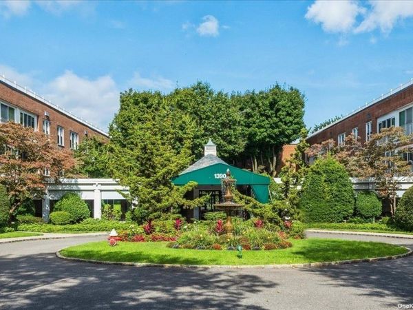 1390 Broadway, Unit 116, Hewlett, NY 11557