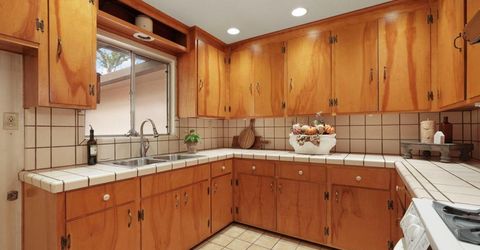 9666 Leland Way, Stockton, CA 95212 Photo