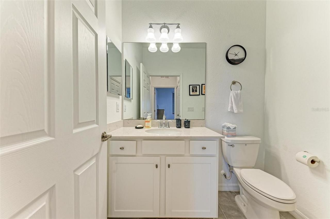 18114 Gawthrop Drive, Unit 403, Bradenton, FL 34211 Photo