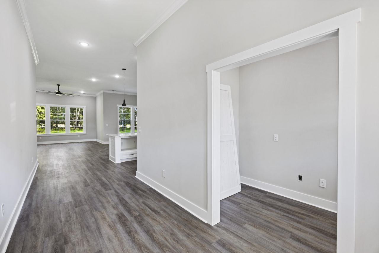 621 Plantation Drive Photo 41