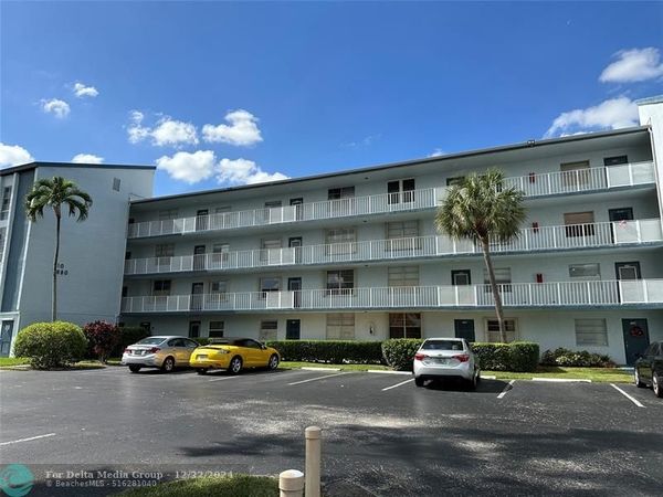 7680 NW 18th St, Unit 406, Margate, FL 33063