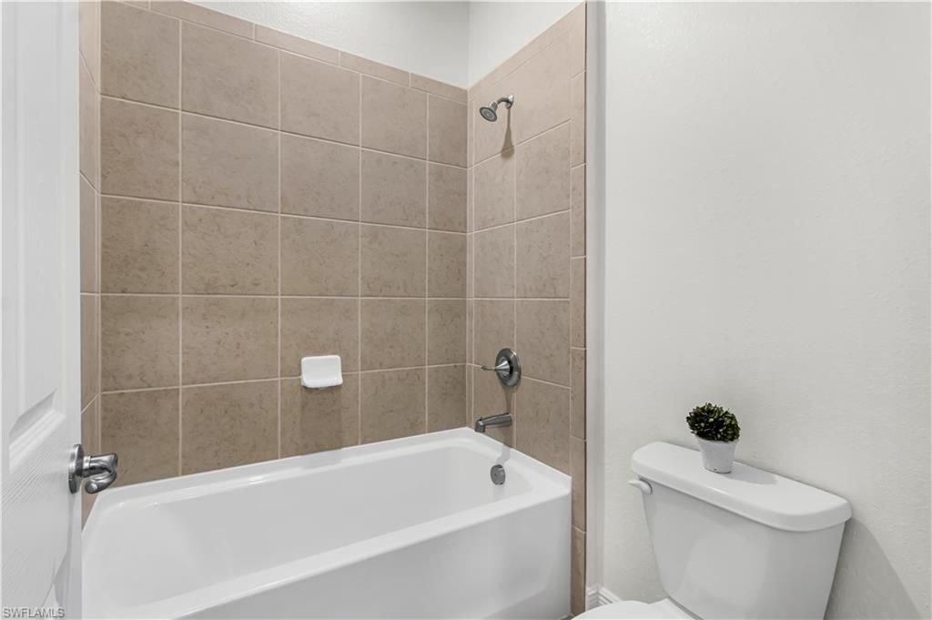 4513 NW 34th St, Cape Coral, FL 33993 Photo