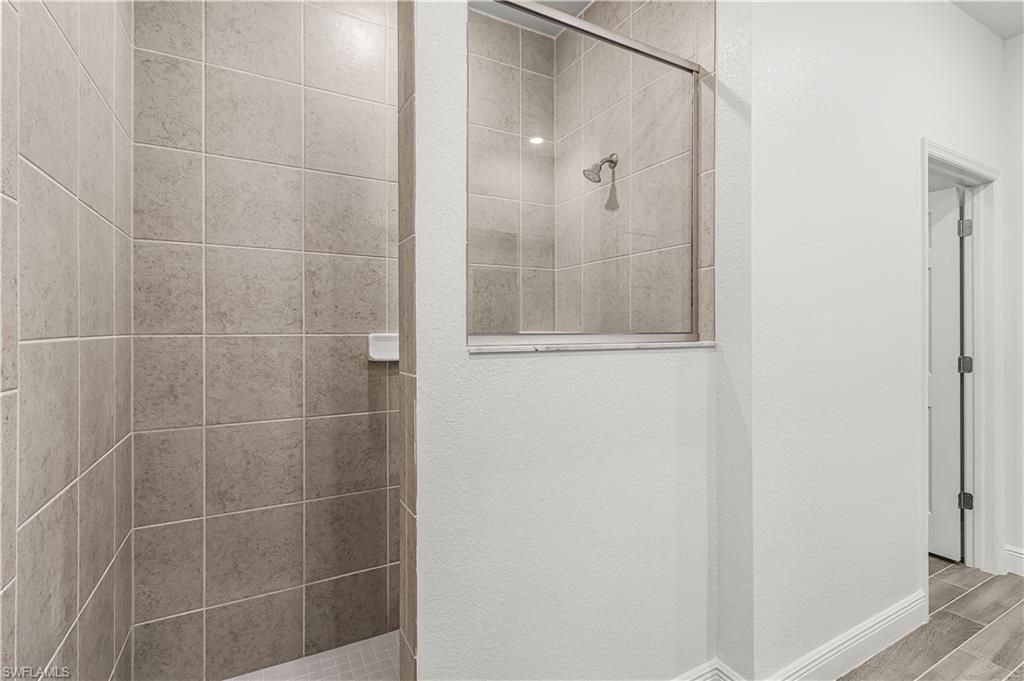 4513 NW 34th St, Cape Coral, FL 33993 Photo