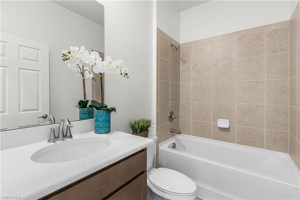 4513 NW 34th St, Cape Coral, FL 33993 Photo