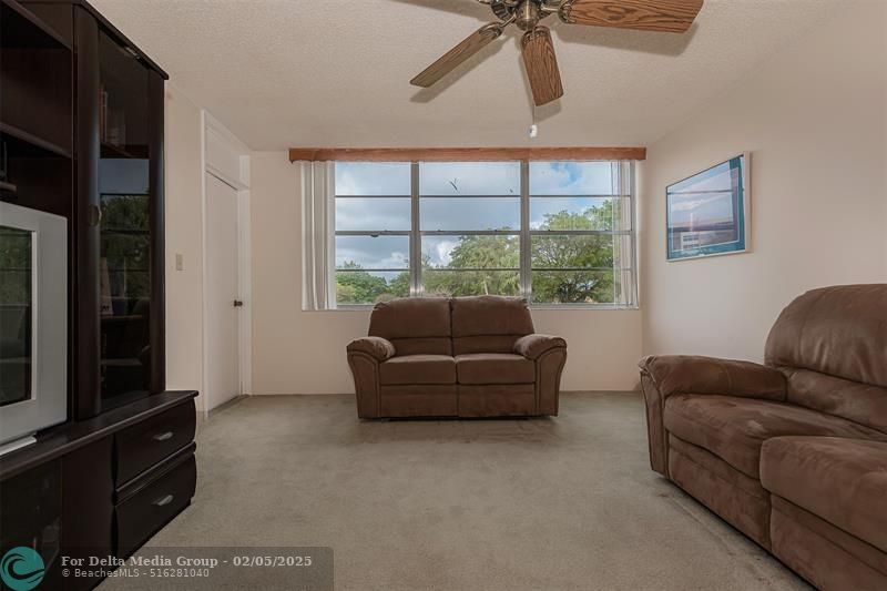 1000 Saint Charles Place, Unit 220, Pembroke Pines, FL 33026 Photo