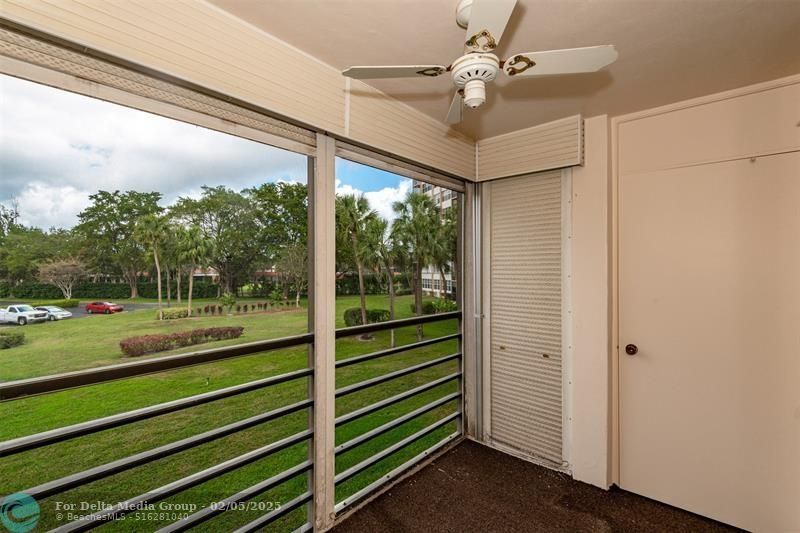 1000 Saint Charles Place, Unit 220, Pembroke Pines, FL 33026 Photo