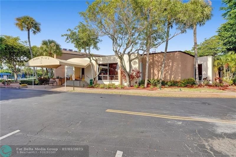 1000 Saint Charles Place, Unit 220, Pembroke Pines, FL 33026 Photo