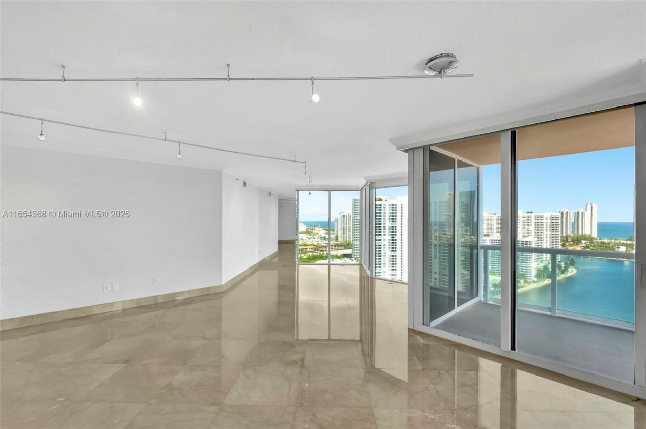 3370 Hidden Bay Dr, Unit 2708, Aventura, FL 33180 Photo