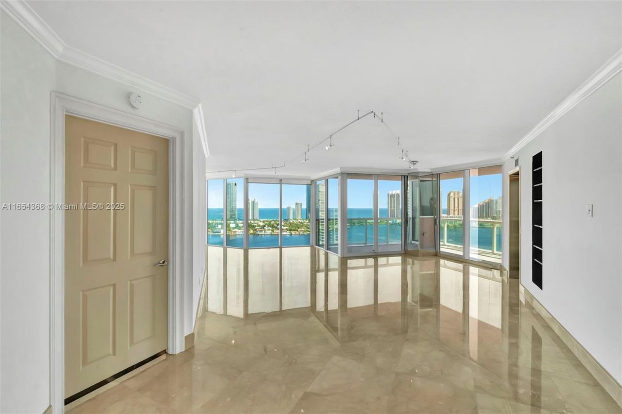 3370 Hidden Bay Dr, Unit 2708, Aventura, FL 33180 Photo