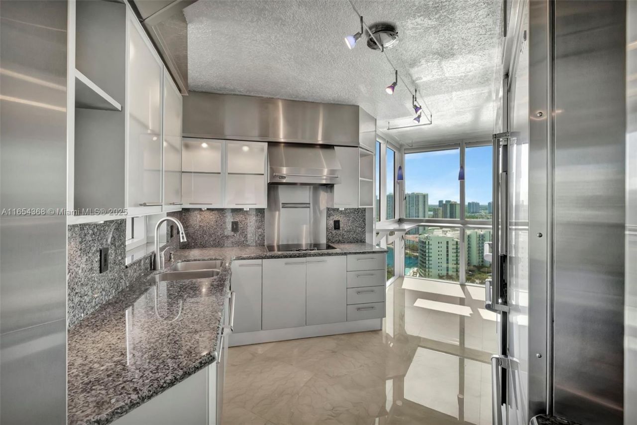 3370 Hidden Bay Dr, Unit 2708, Aventura, FL 33180 Photo