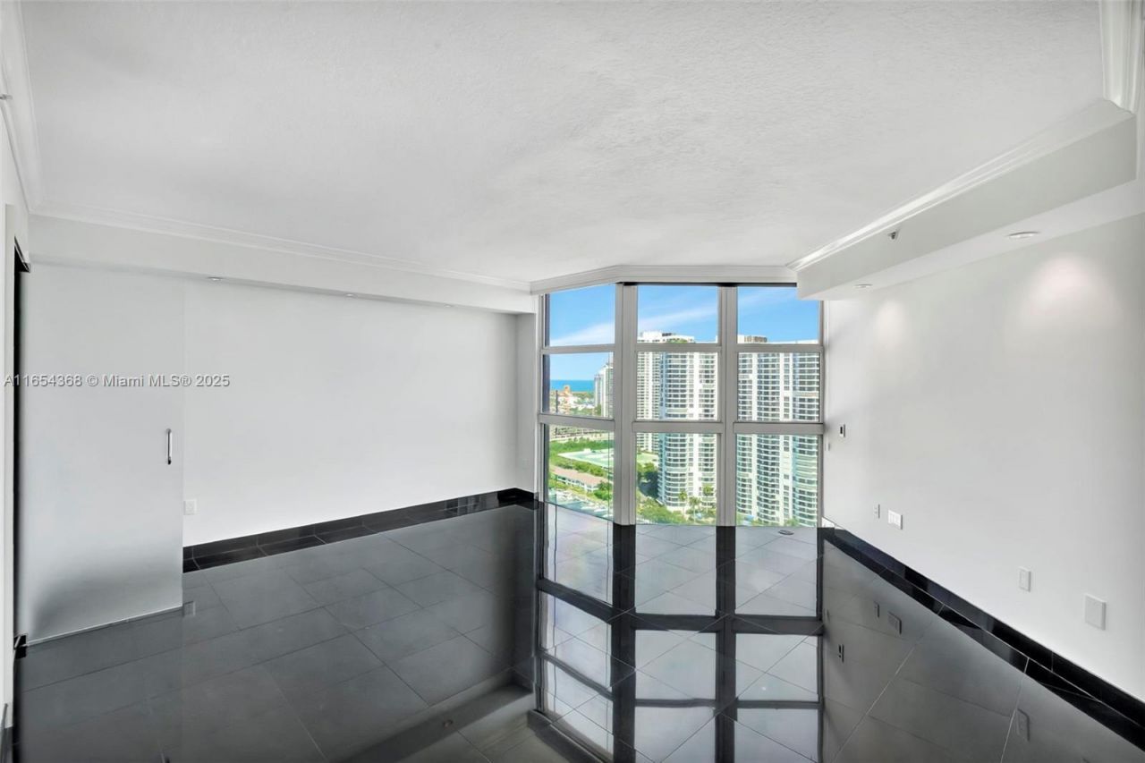 3370 Hidden Bay Dr, Unit 2708, Aventura, FL 33180 Photo