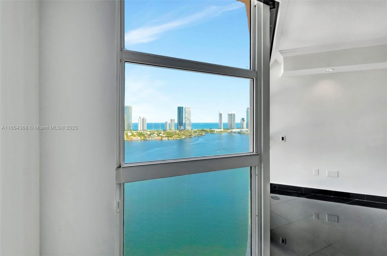 3370 Hidden Bay Dr, Unit 2708, Aventura, FL 33180 Photo