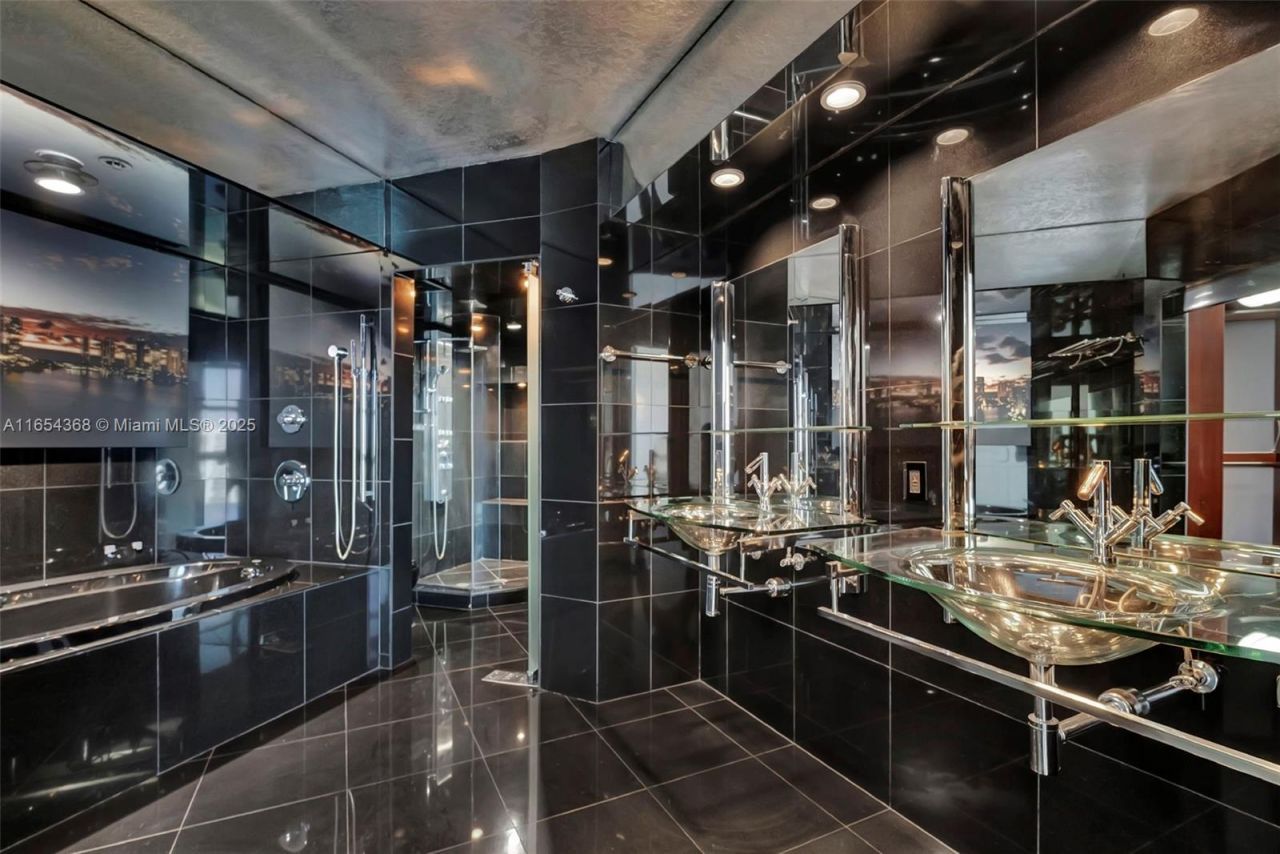 3370 Hidden Bay Dr, Unit 2708, Aventura, FL 33180 Photo