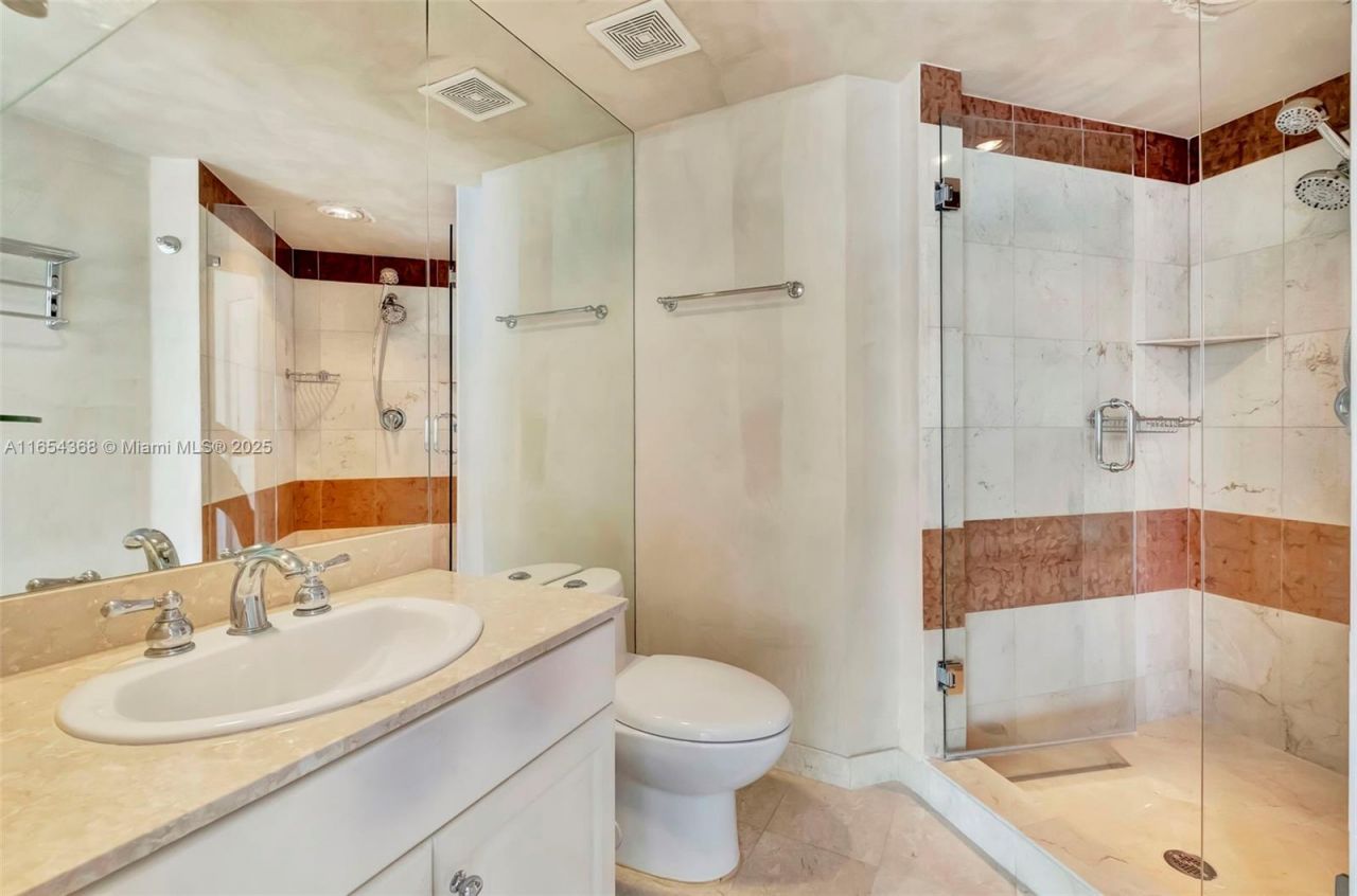 3370 Hidden Bay Dr, Unit 2708, Aventura, FL 33180 Photo