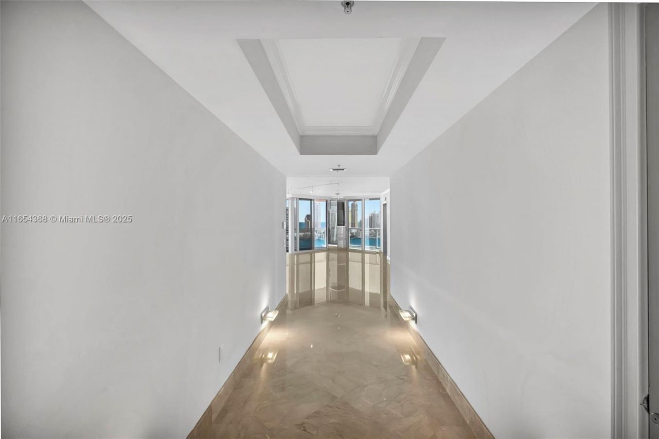 3370 Hidden Bay Dr, Unit 2708, Aventura, FL 33180 Photo