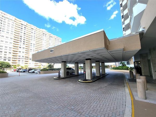 1980 S Ocean Dr, Unit 2C, Hallandale Beach, FL 33009