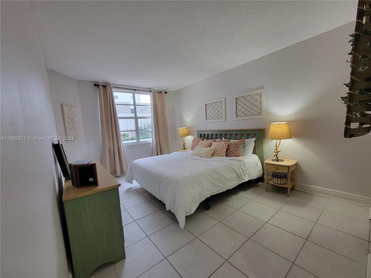 1980 S Ocean Dr, Unit 2C, Hallandale Beach, FL 33009 Photo