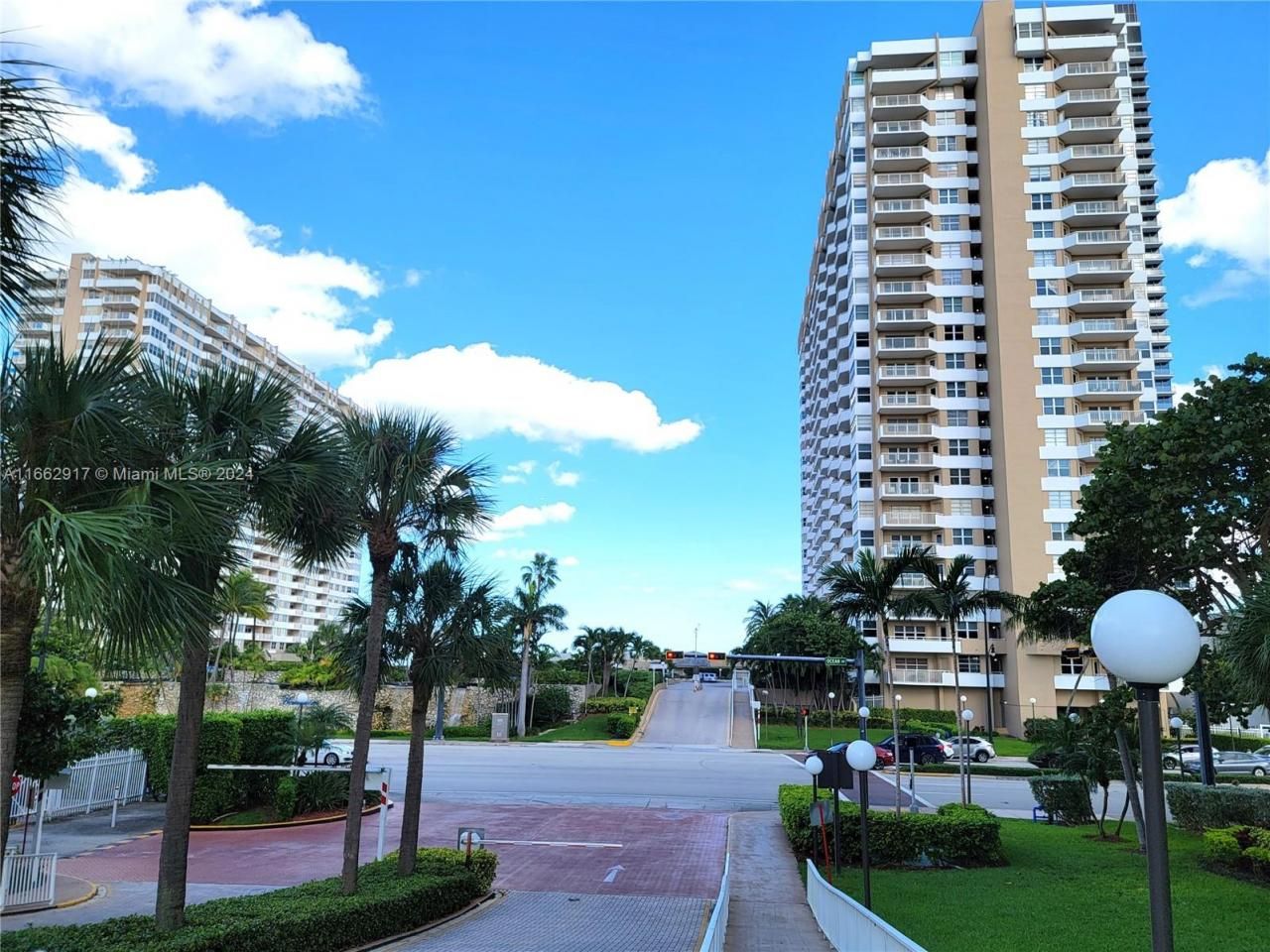 1980 S Ocean Dr, Unit 2C, Hallandale Beach, FL 33009 Photo