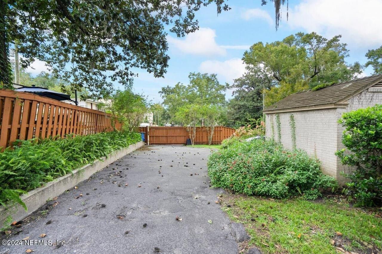 1356 Willow Branch Avenue, Jacksonville, FL 32205 Photo