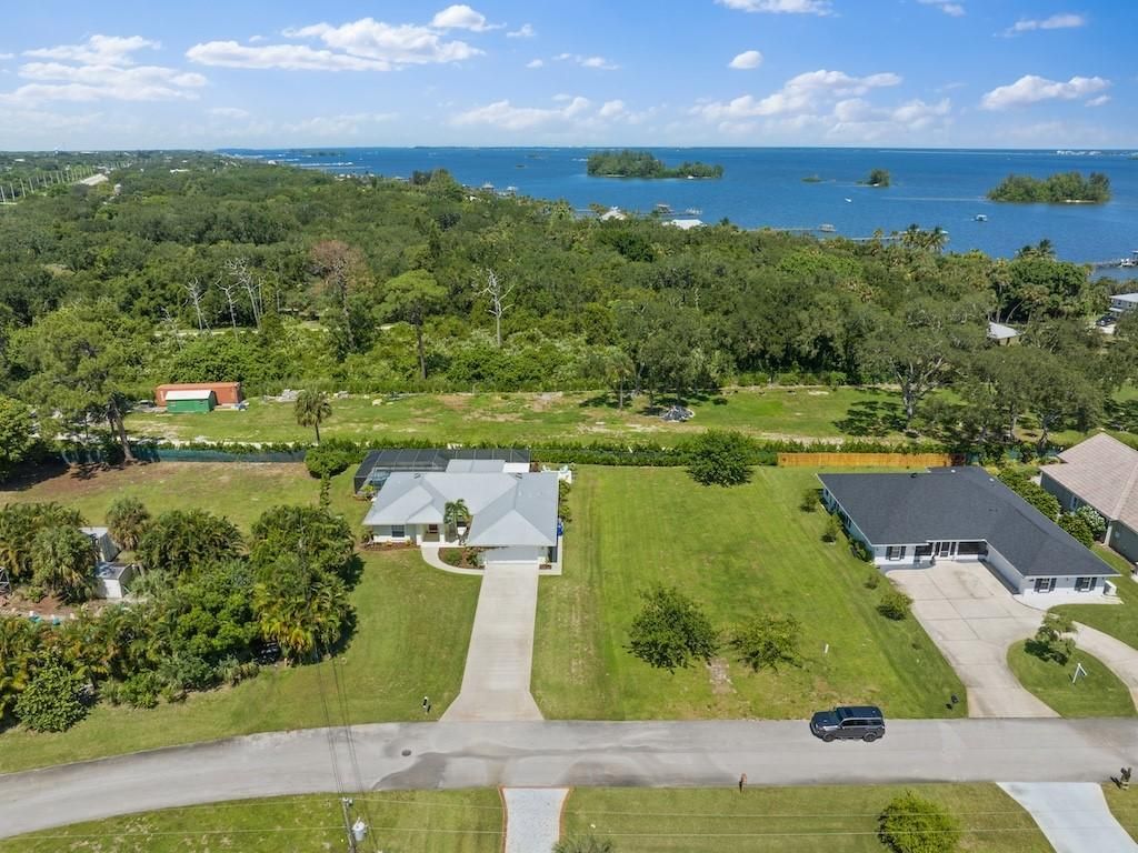 6616 110th Place, Sebastian, FL 32958 Photo