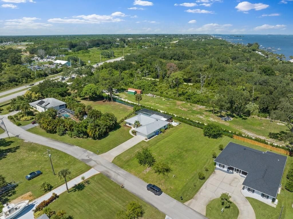 6616 110th Place, Sebastian, FL 32958 Photo