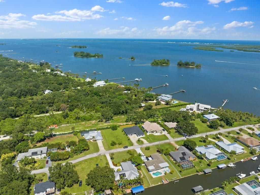 6616 110th Place, Sebastian, FL 32958 Photo