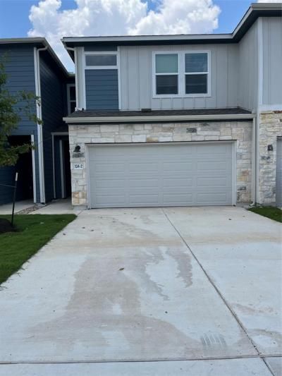 134 Texas Agate Dr, Unit 2, Kyle, TX 78640 Main Photo