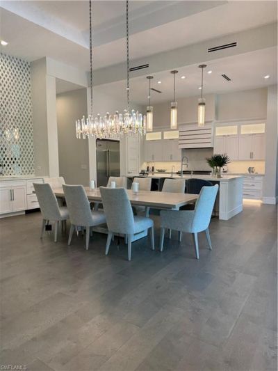 569 Neapolitan Way, Naples, FL 34103 Photo