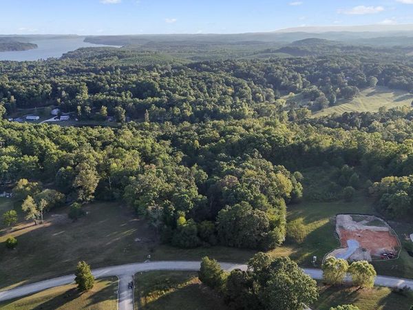 2124 Boat Hook Lane, Sale Creek, TN 37373