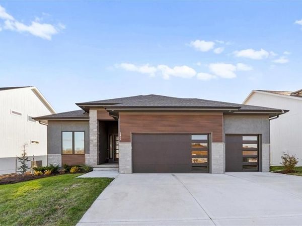 1613 SW Arbor Park Drive, Lee's Summit, MO 64082