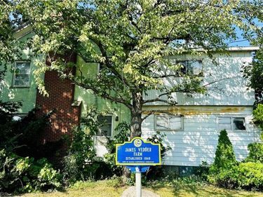 8900 Lockport Road, Niagara Falls, NY 14304