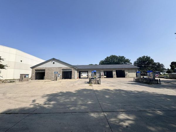 2934 Ansborough Avenue, Waterloo, IA 50701