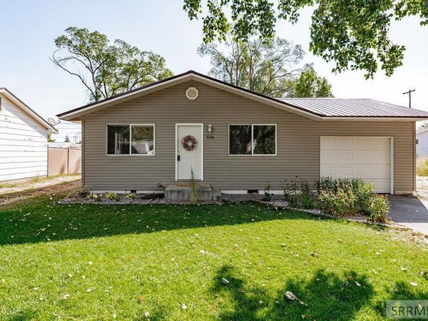 286 Rice Street, BLACKFOOT, ID 83221