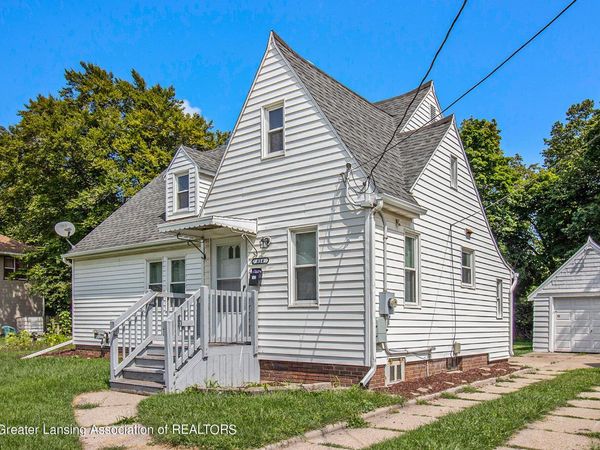 814 N Martin Luther King Jr Boulevard, Lansing, MI 48915