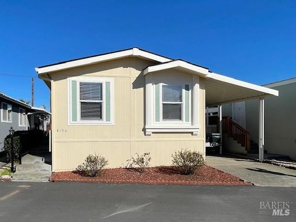 8156 D St, Windsor, CA 95492