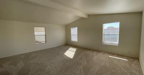 8156 D St, Windsor, CA 95492 Photo