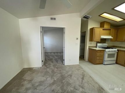 8156 D St, Windsor, CA 95492 Photo