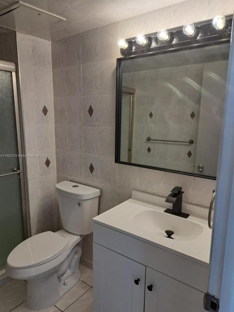 18061 Biscayne Blvd, Unit 702, Aventura, FL 33160 Photo