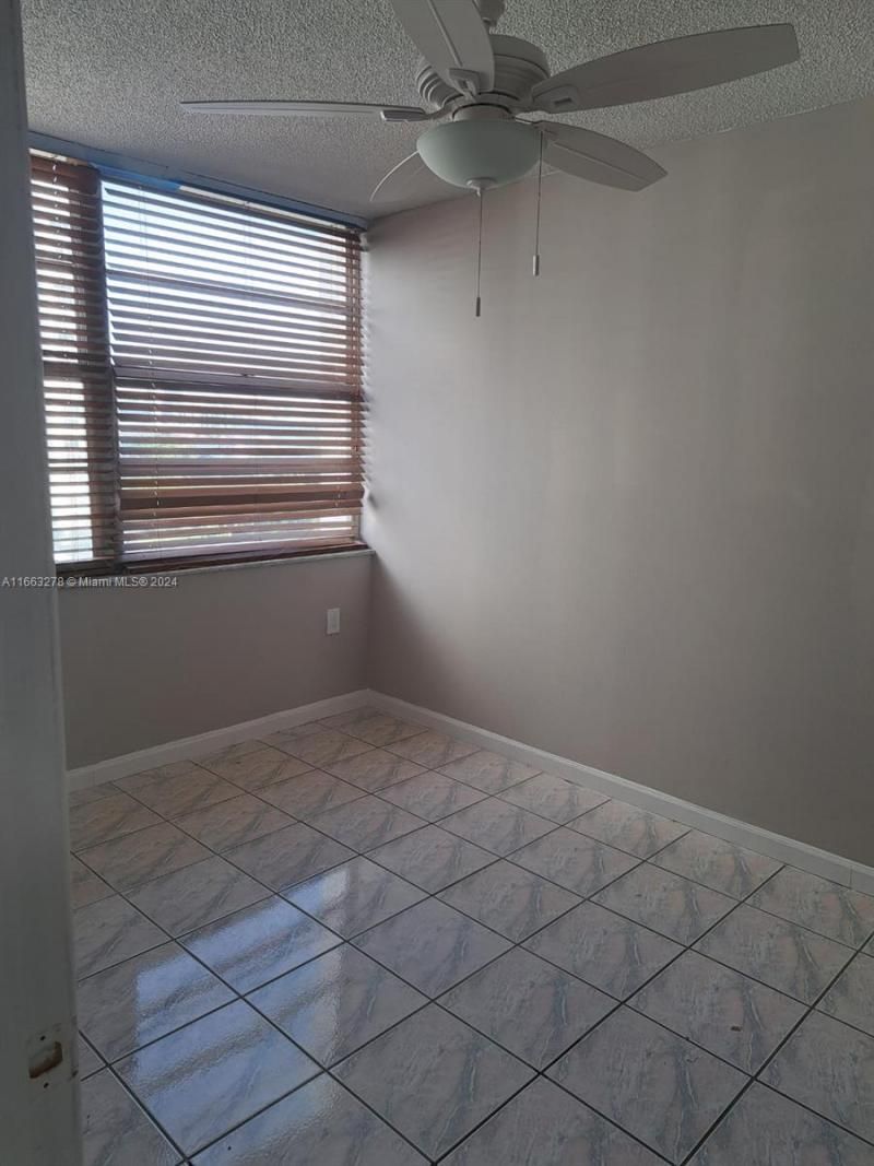 18061 Biscayne Blvd, Unit 702, Aventura, FL 33160 Photo