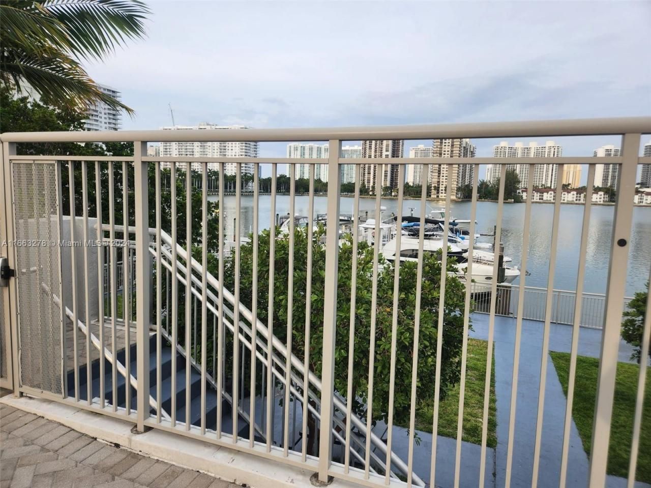 18061 Biscayne Blvd, Unit 702, Aventura, FL 33160 Photo