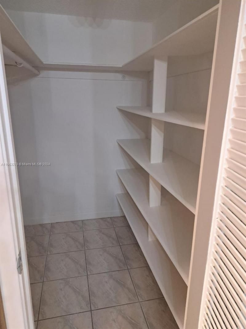 18061 Biscayne Blvd, Unit 702, Aventura, FL 33160 Photo