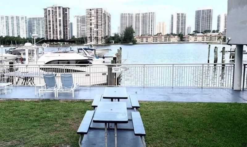 18061 Biscayne Blvd, Unit 702, Aventura, FL 33160 Photo