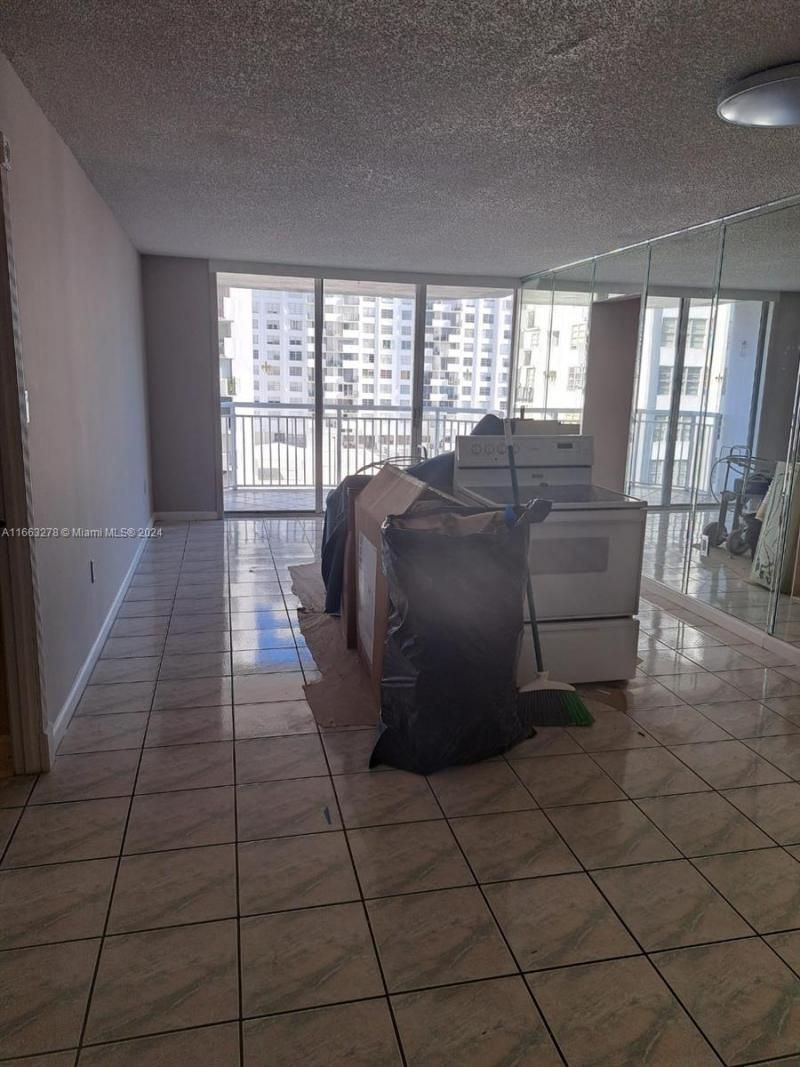 18061 Biscayne Blvd, Unit 702, Aventura, FL 33160 Photo