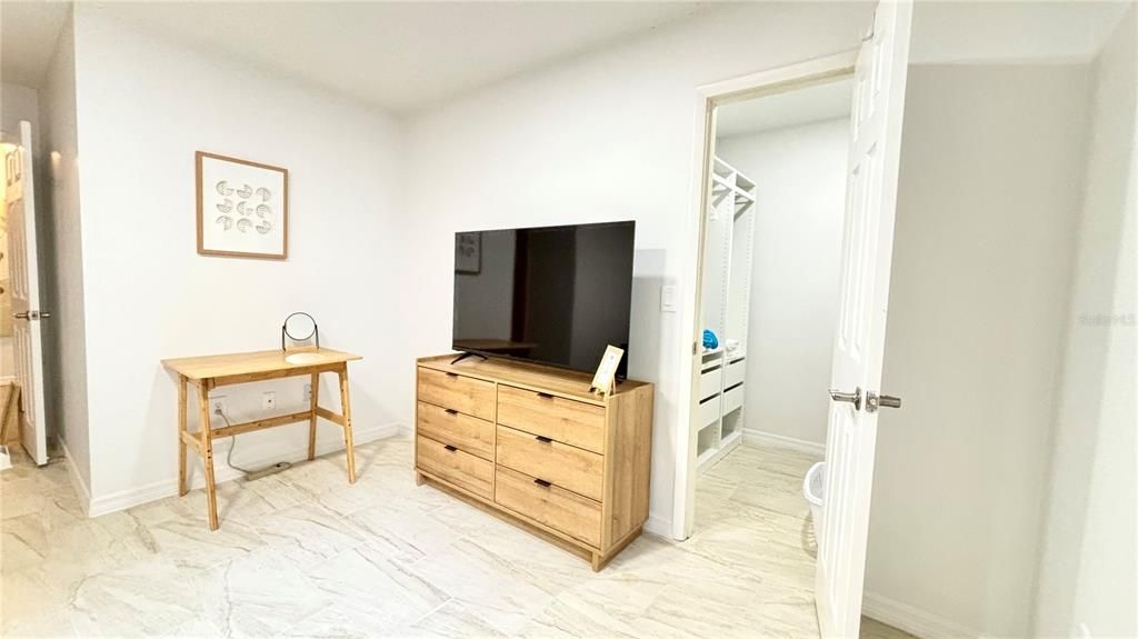 2431 Loma Linda Street, Sarasota, FL 34239 Photo