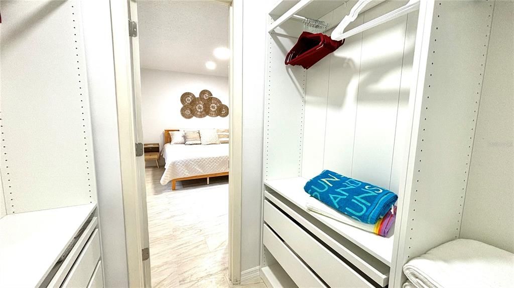 2431 Loma Linda Street, Sarasota, FL 34239 Photo