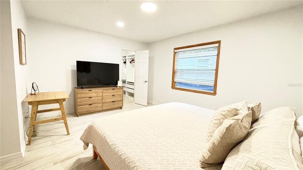 2431 Loma Linda Street, Sarasota, FL 34239 Photo