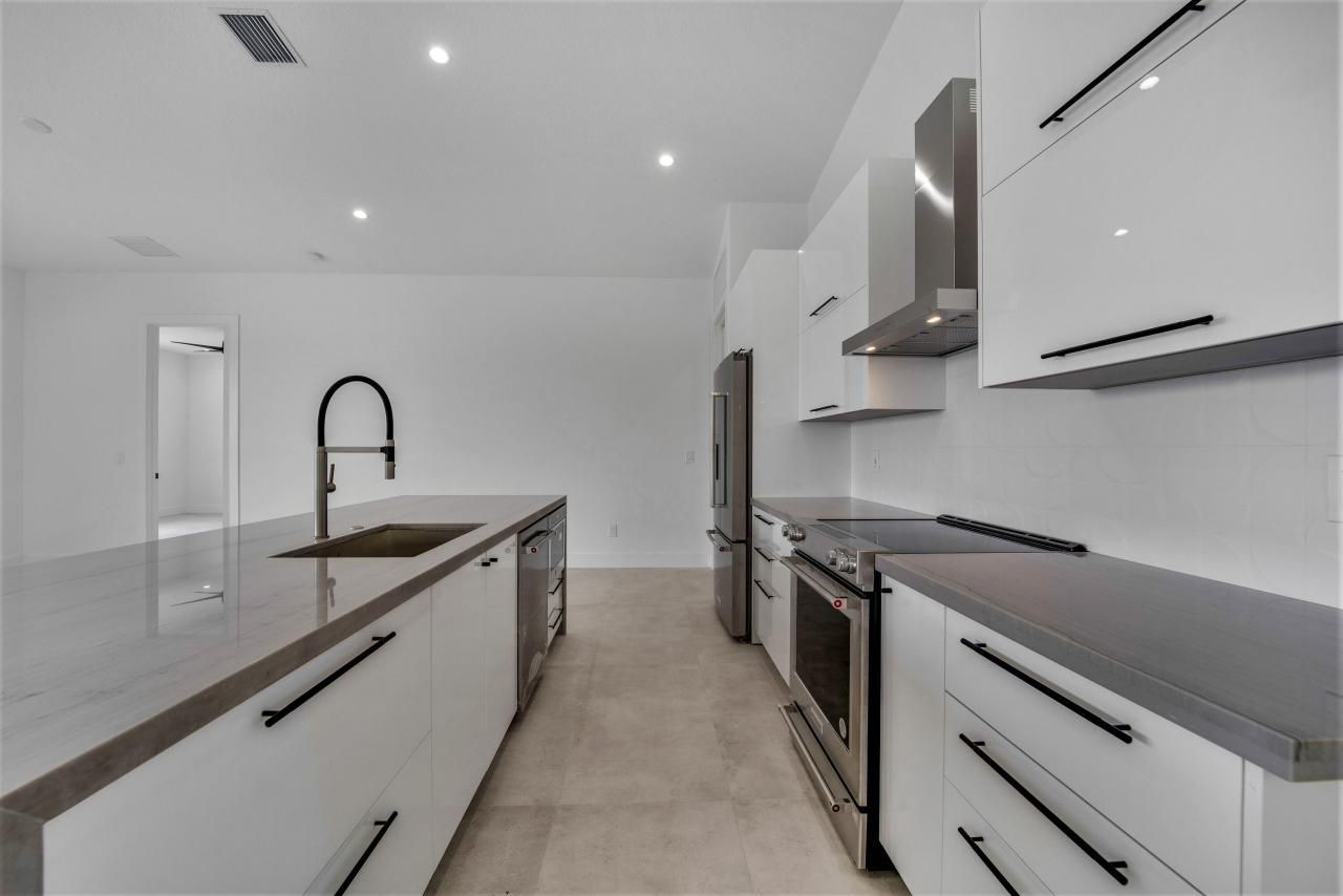 38 N Bounty Lane, Key Largo, FL 33037 Photo