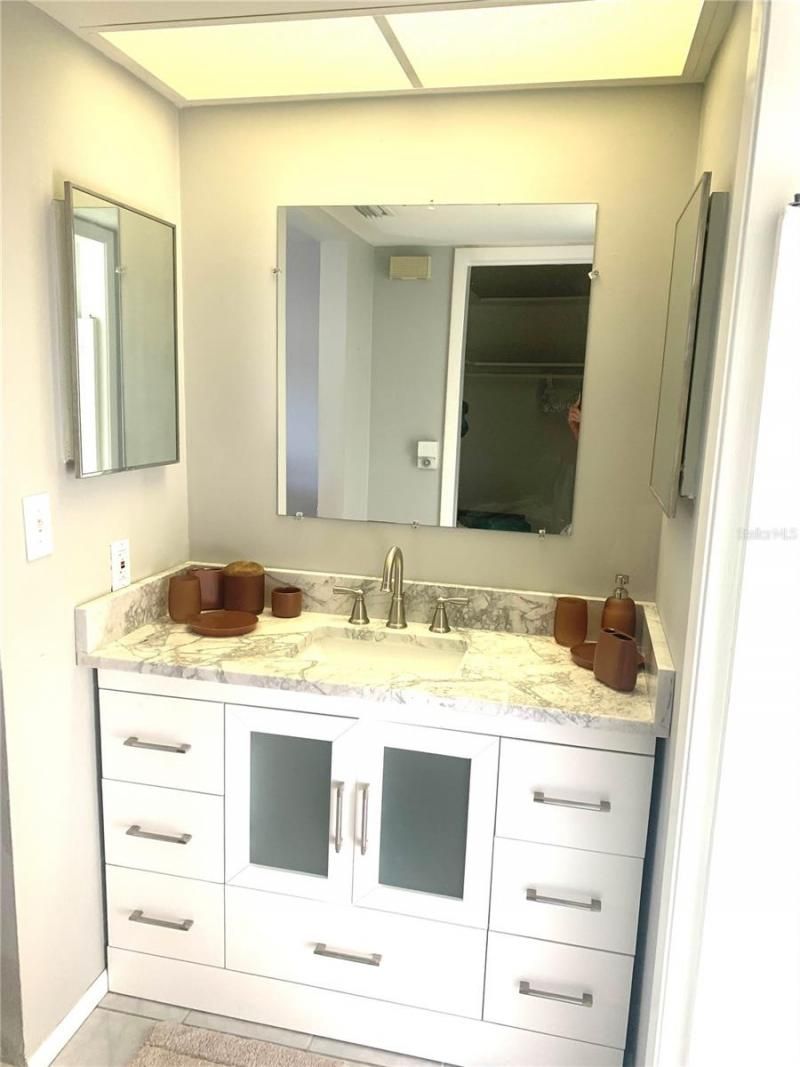 1714 Meadowood Street, Sarasota, FL 34231 Photo