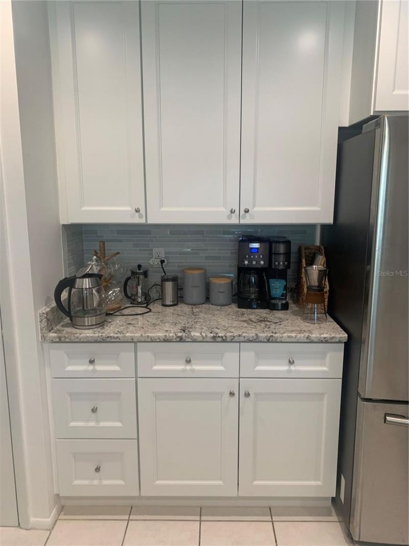 1714 Meadowood Street, Sarasota, FL 34231 Photo