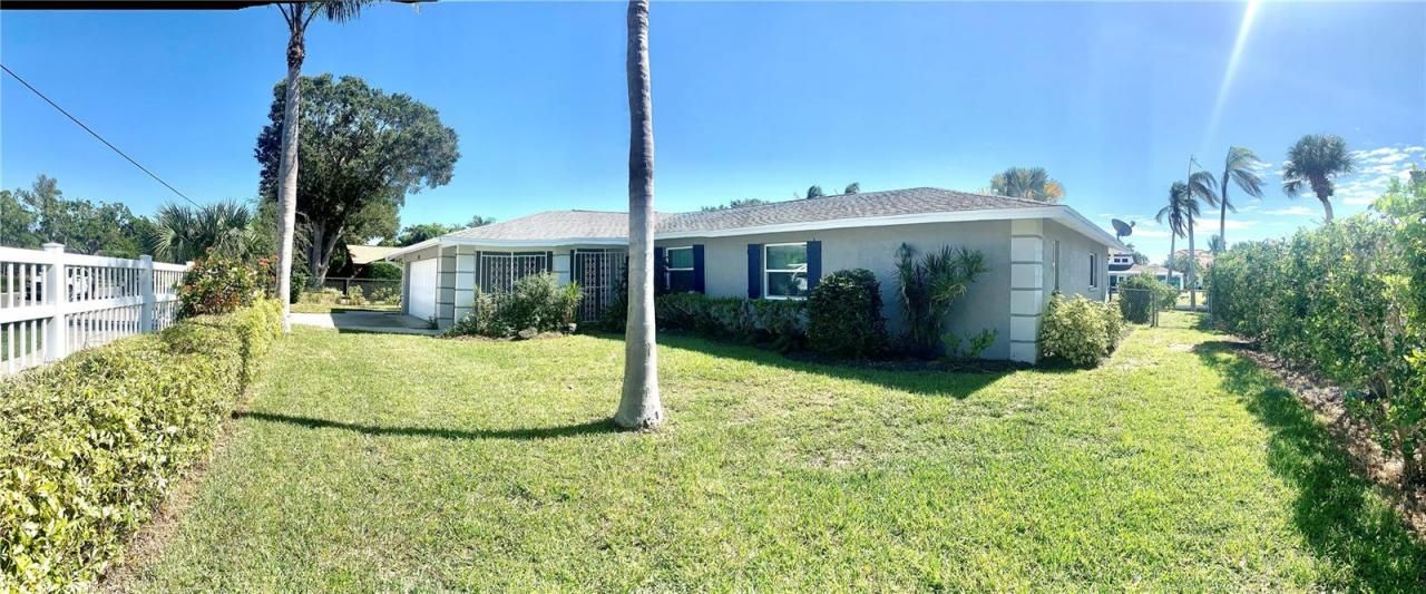 1714 Meadowood Street, Sarasota, FL 34231 Photo